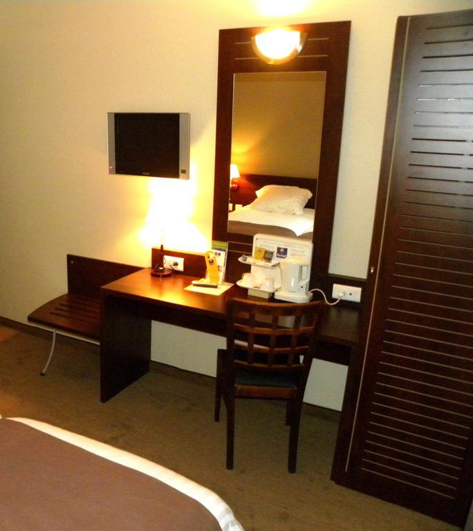 Hotel Le Noailles Nice Gare Room photo